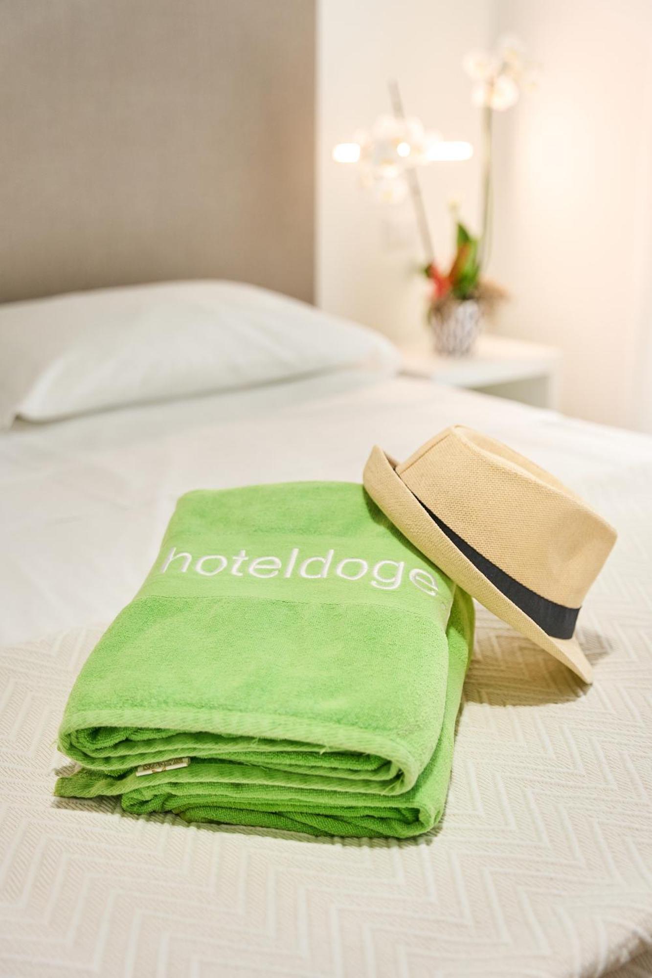 Hotel Doge Alba Adriatica Exterior foto